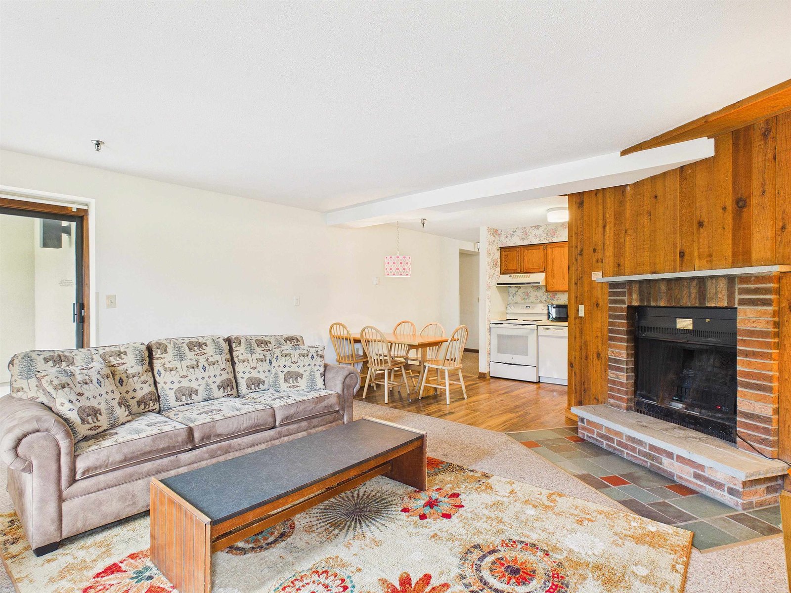 133 East Mountain Road, Unit 3B07