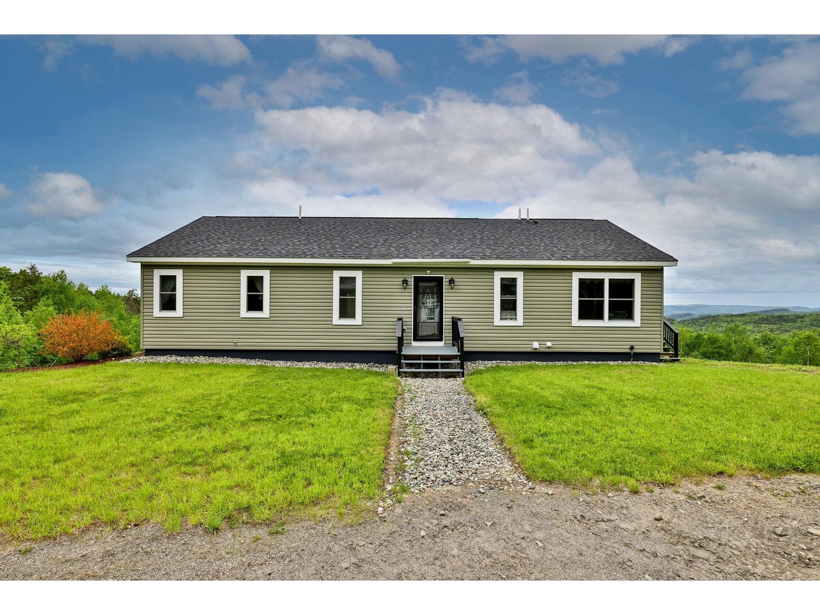 133 Rousseau Road
