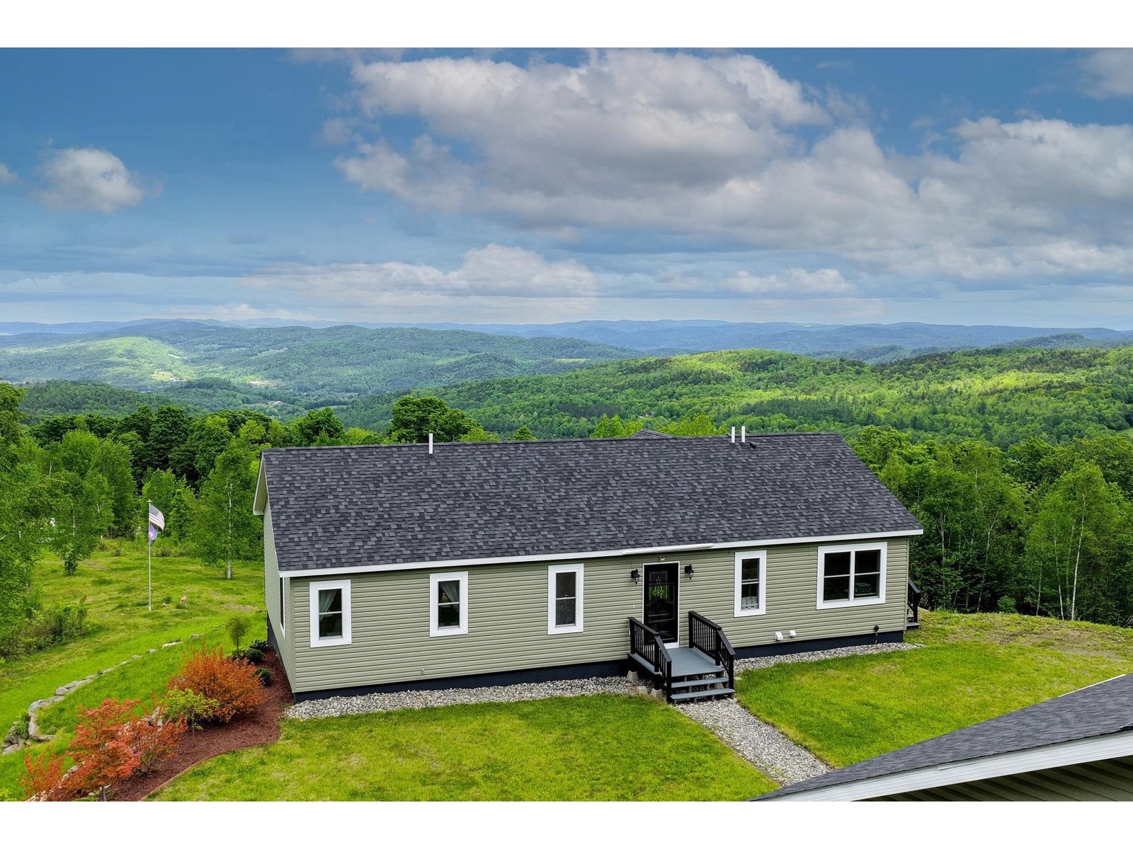 133 Rousseau Road