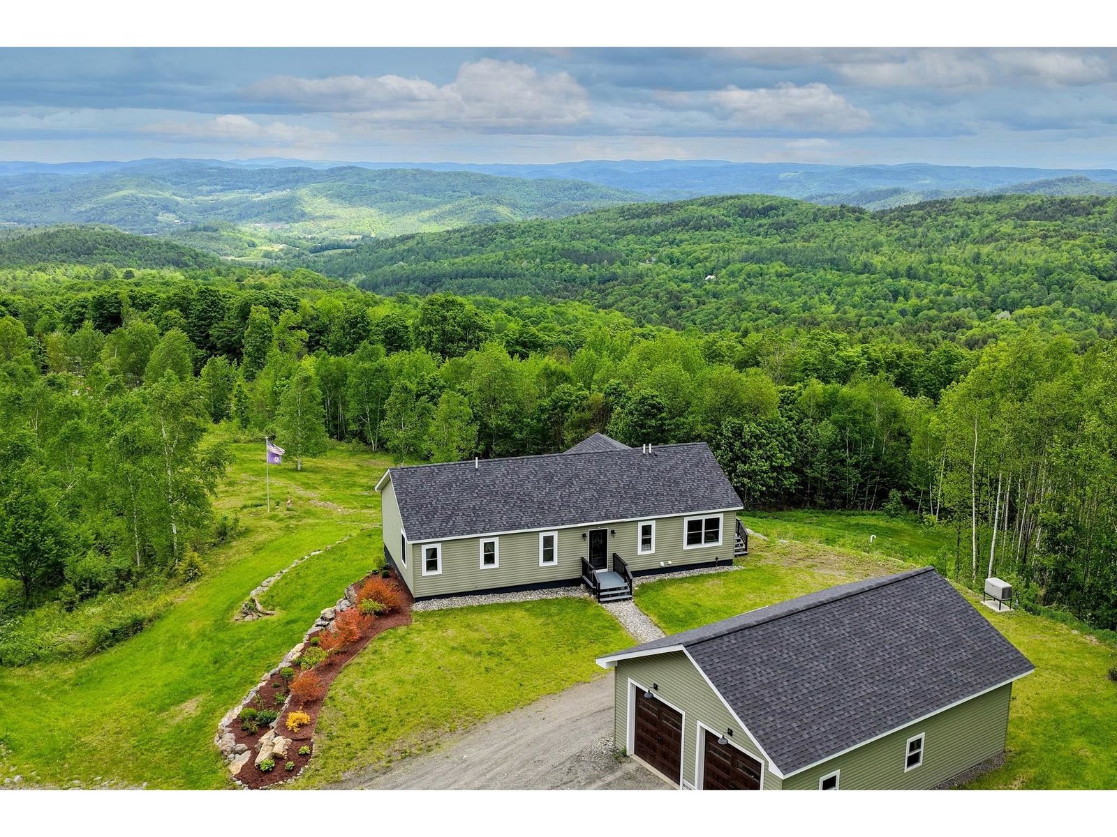 133 Rousseau Road