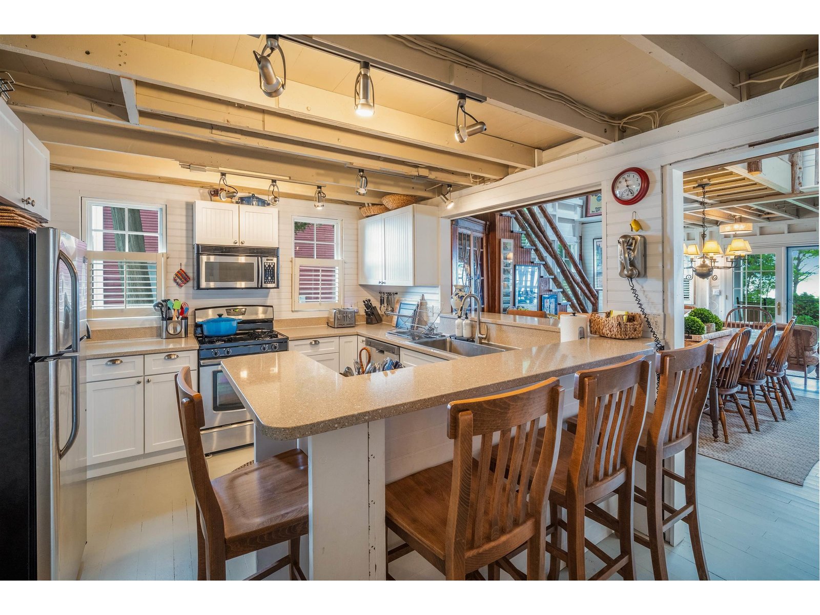 1333 Colchester Point Road