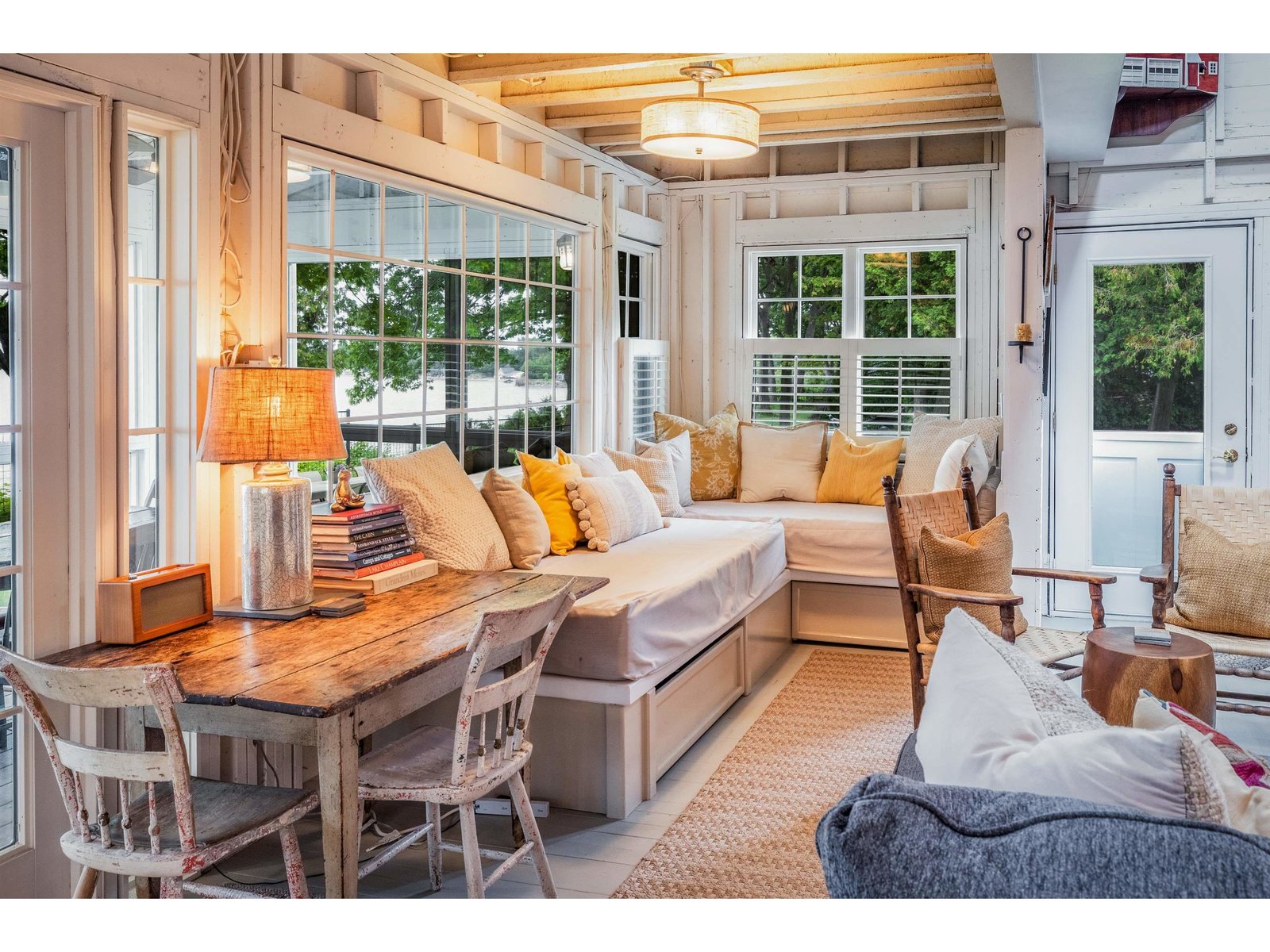1333 Colchester Point Road