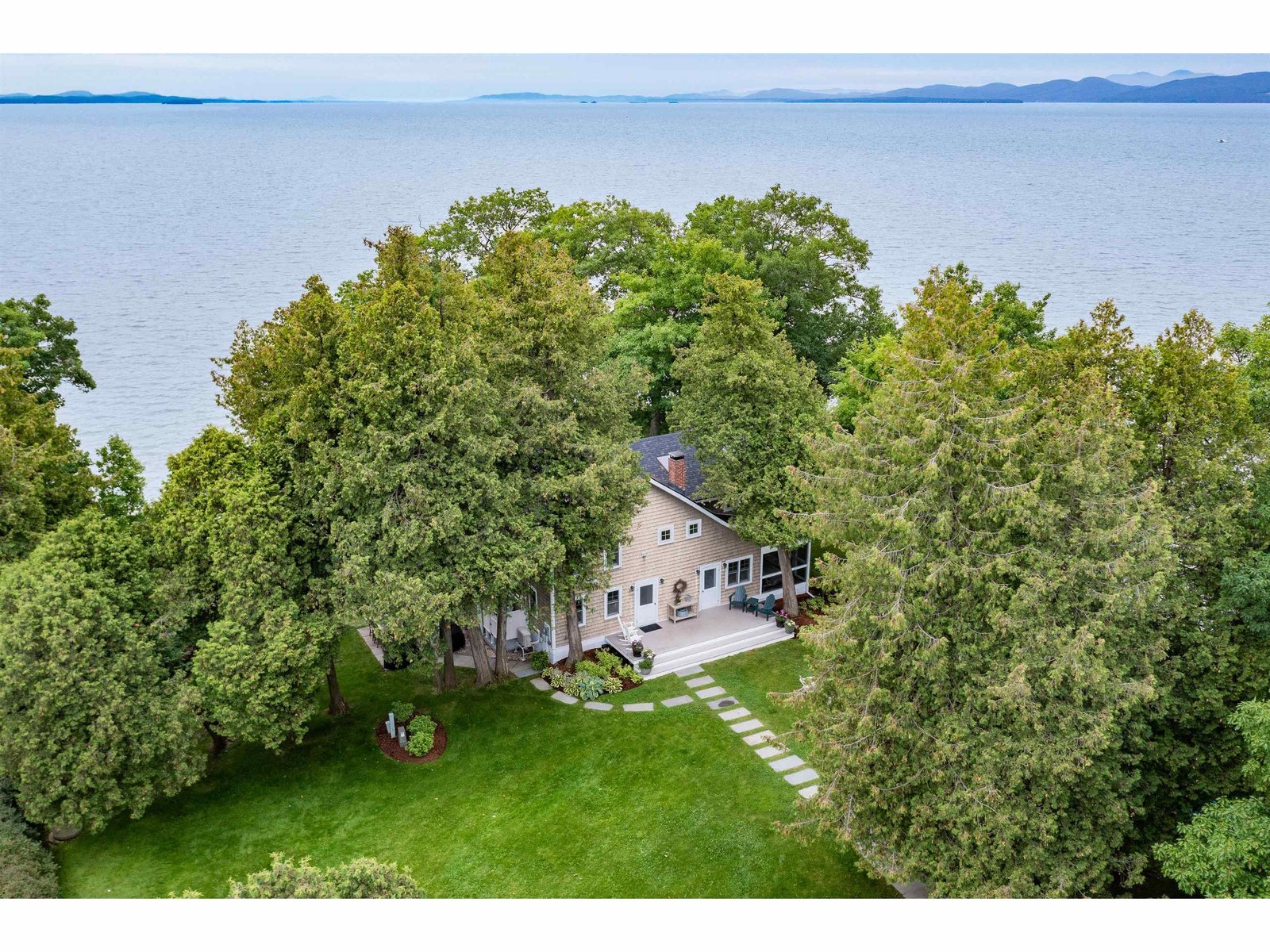 1333 Colchester Point Road