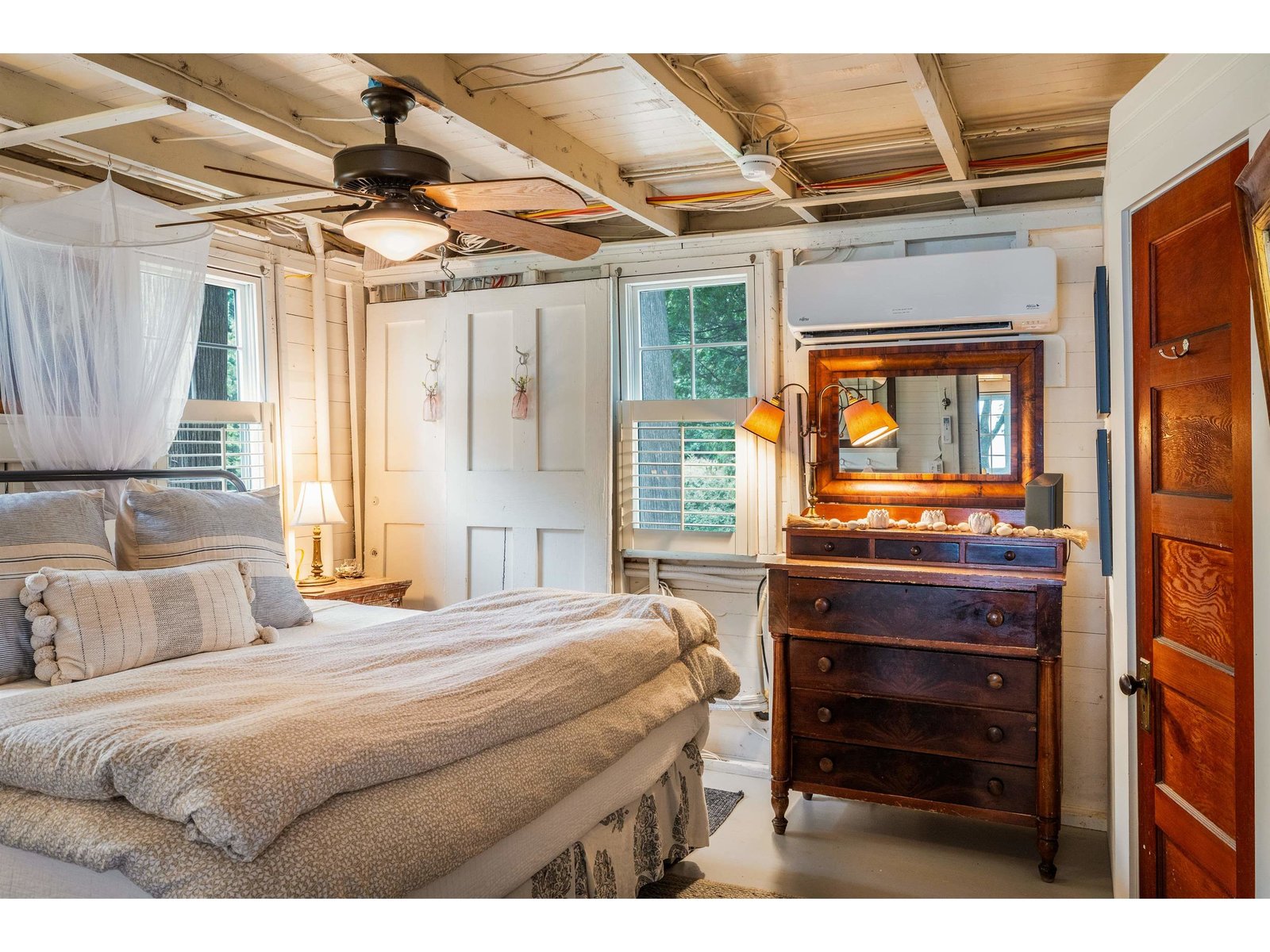 1333 Colchester Point Road