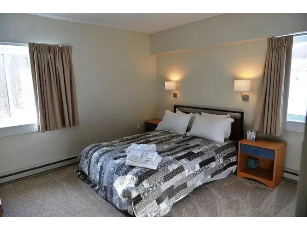 135 E Mountain Road, Unit 1D5