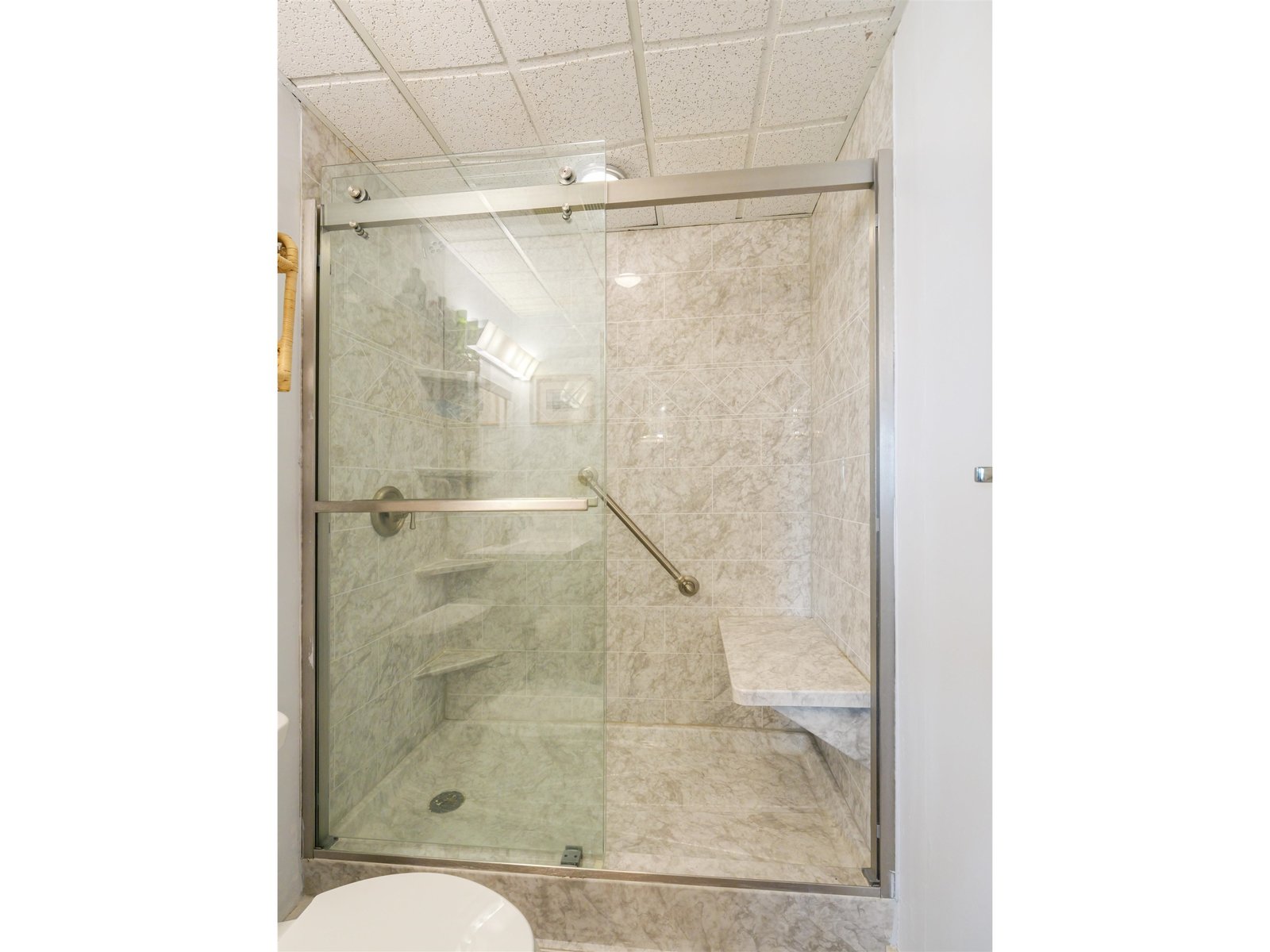 135 East Mountain Road, Unit 1G6