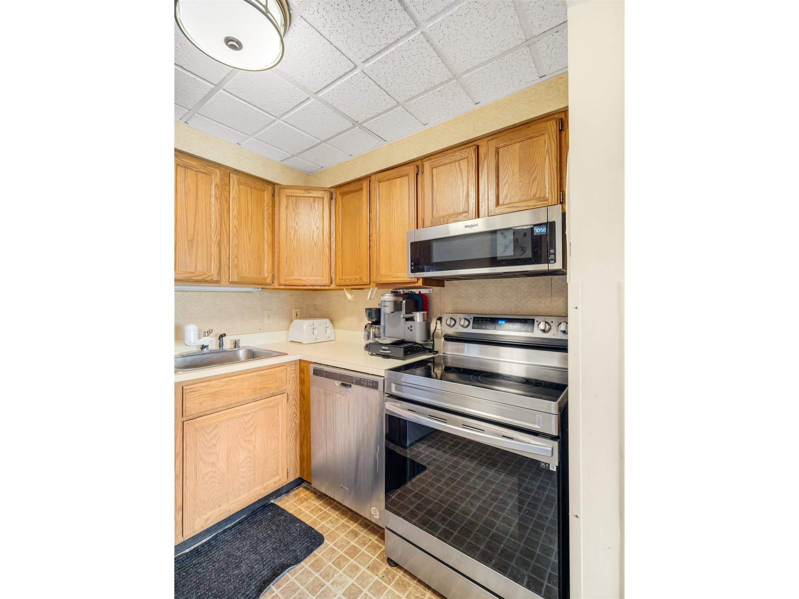 135 East Mountain Road, Unit 1G6