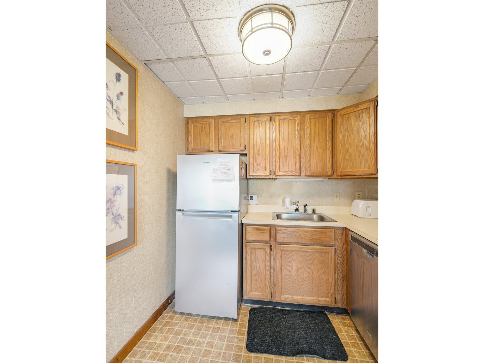 135 East Mountain Road, Unit 1G6