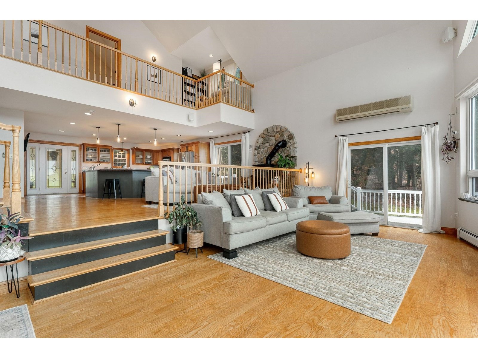 135 Hillcrest Heights