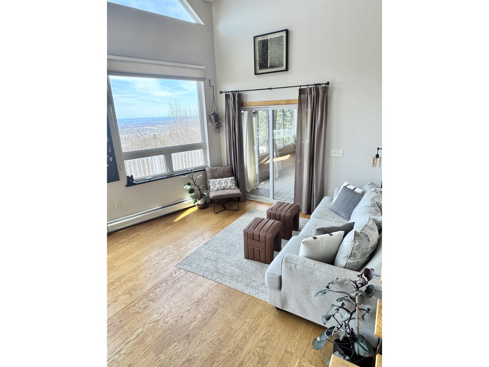 135 Hillcrest Heights