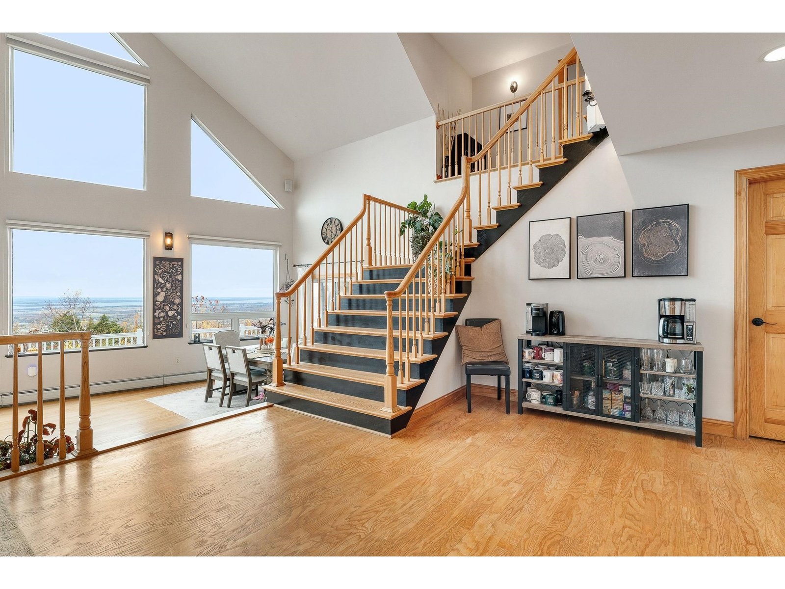 135 Hillcrest Heights