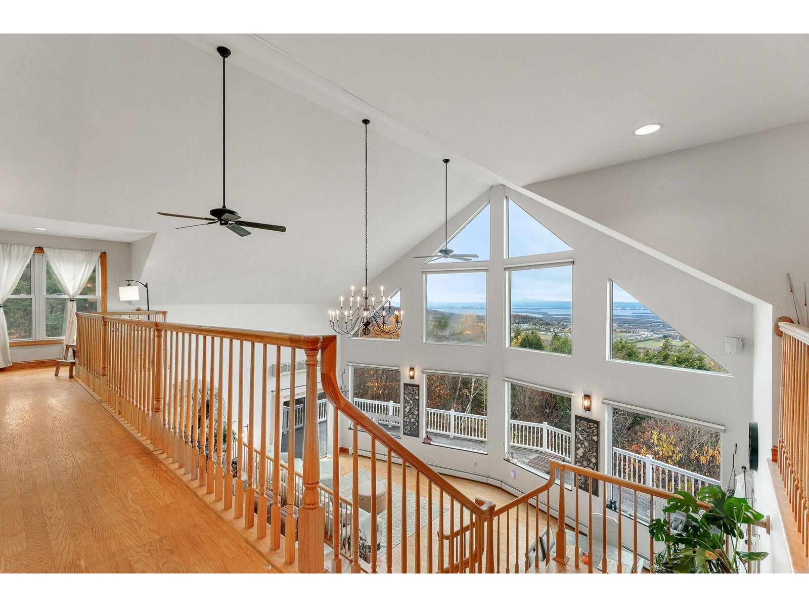 135 Hillcrest Heights