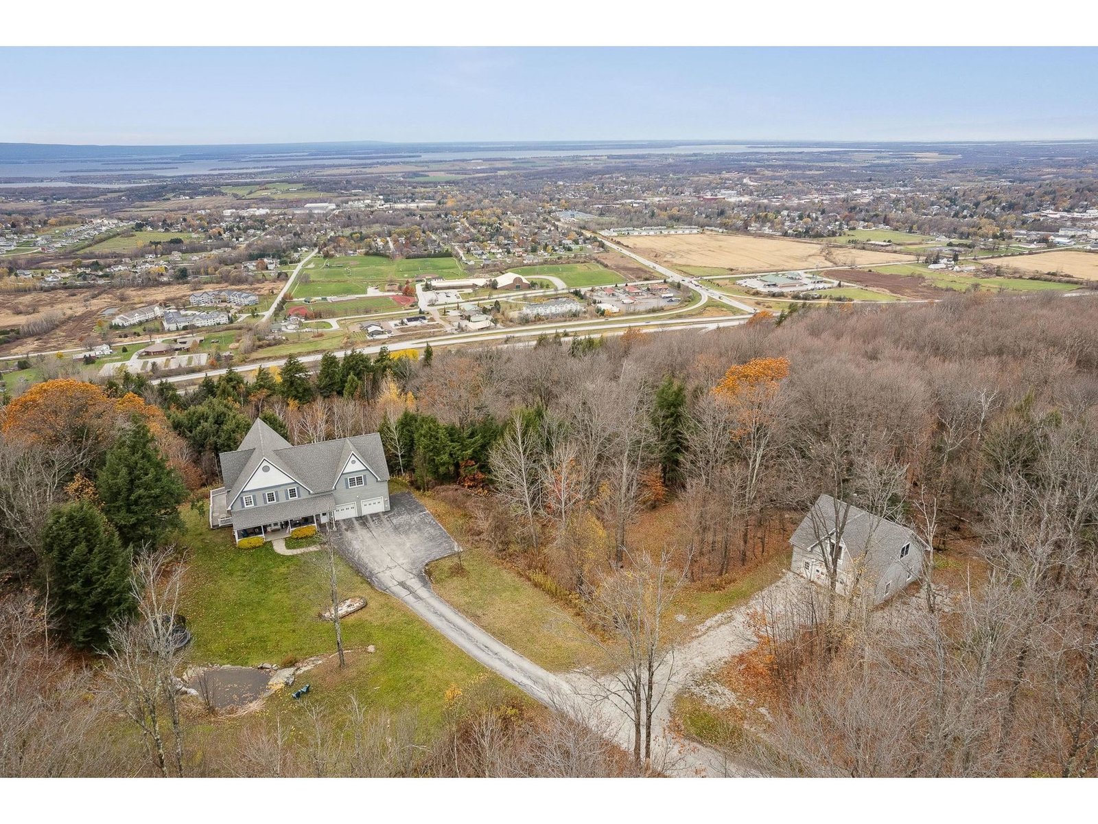 135 Hillcrest Heights