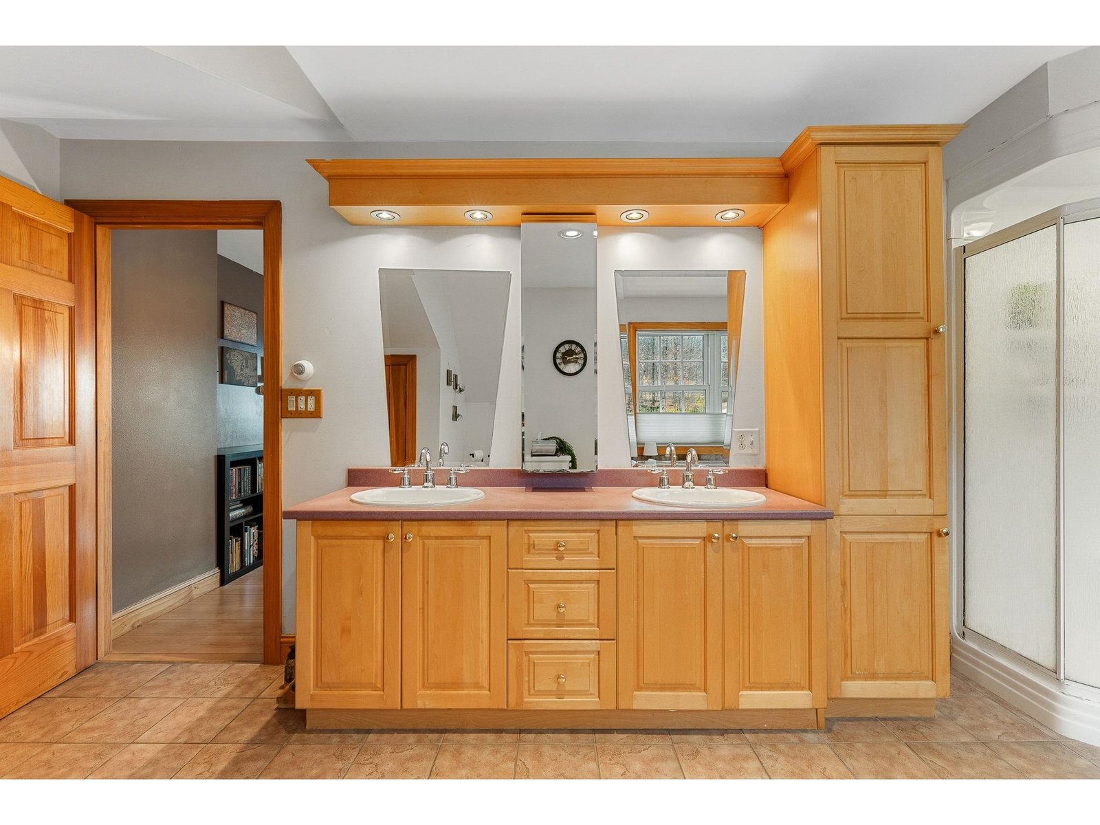 135 Hillcrest Heights