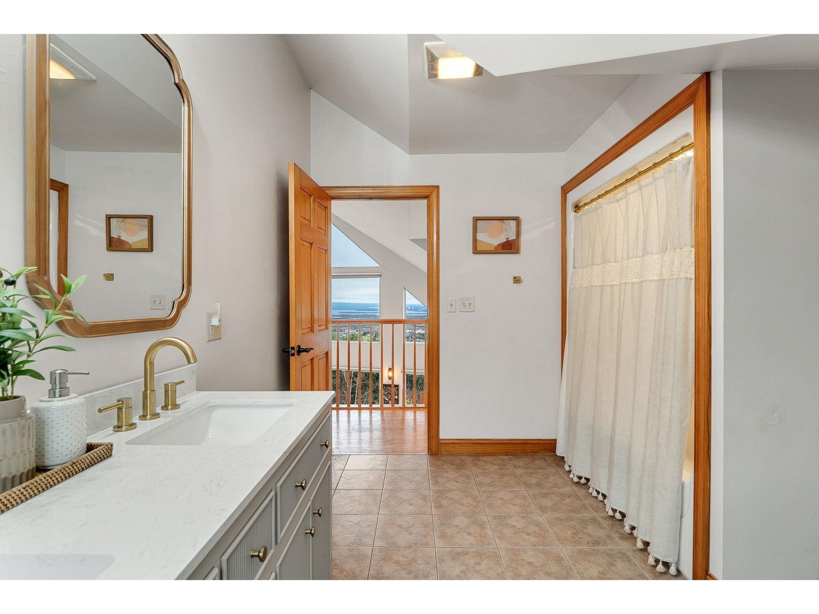 135 Hillcrest Heights