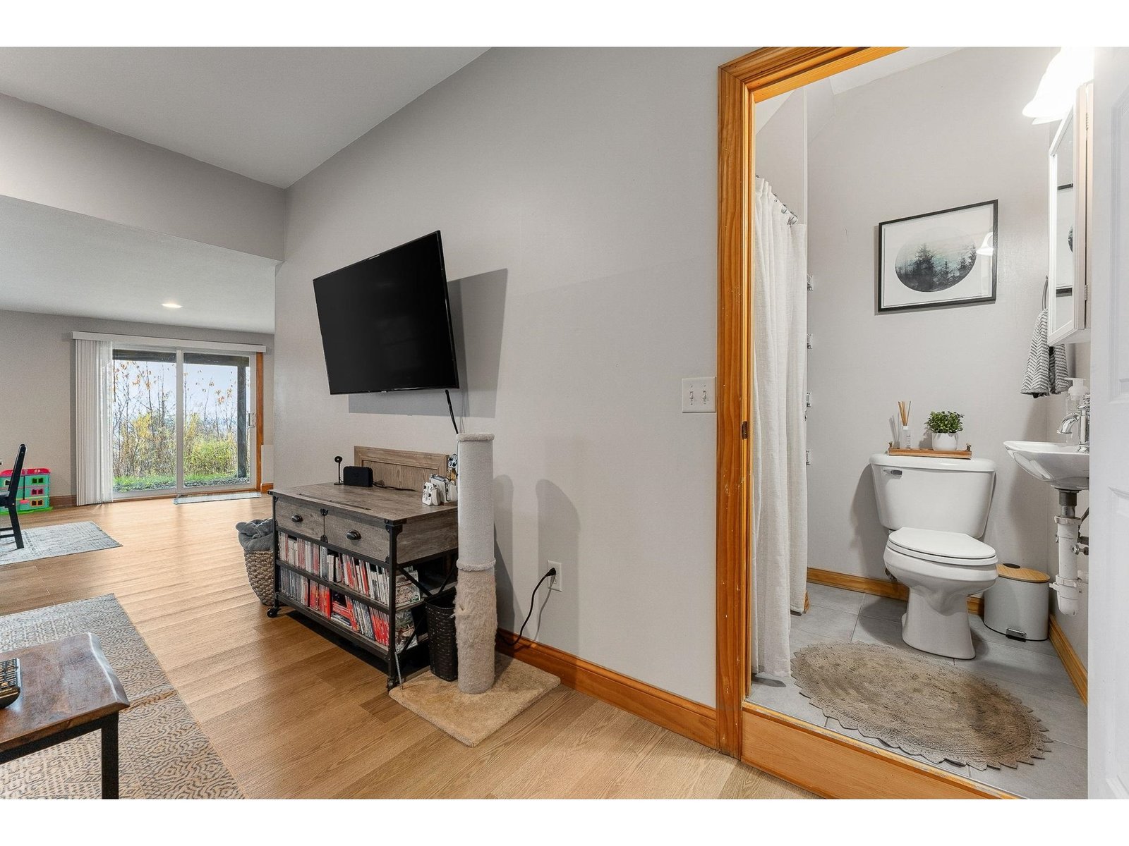 135 Hillcrest Heights