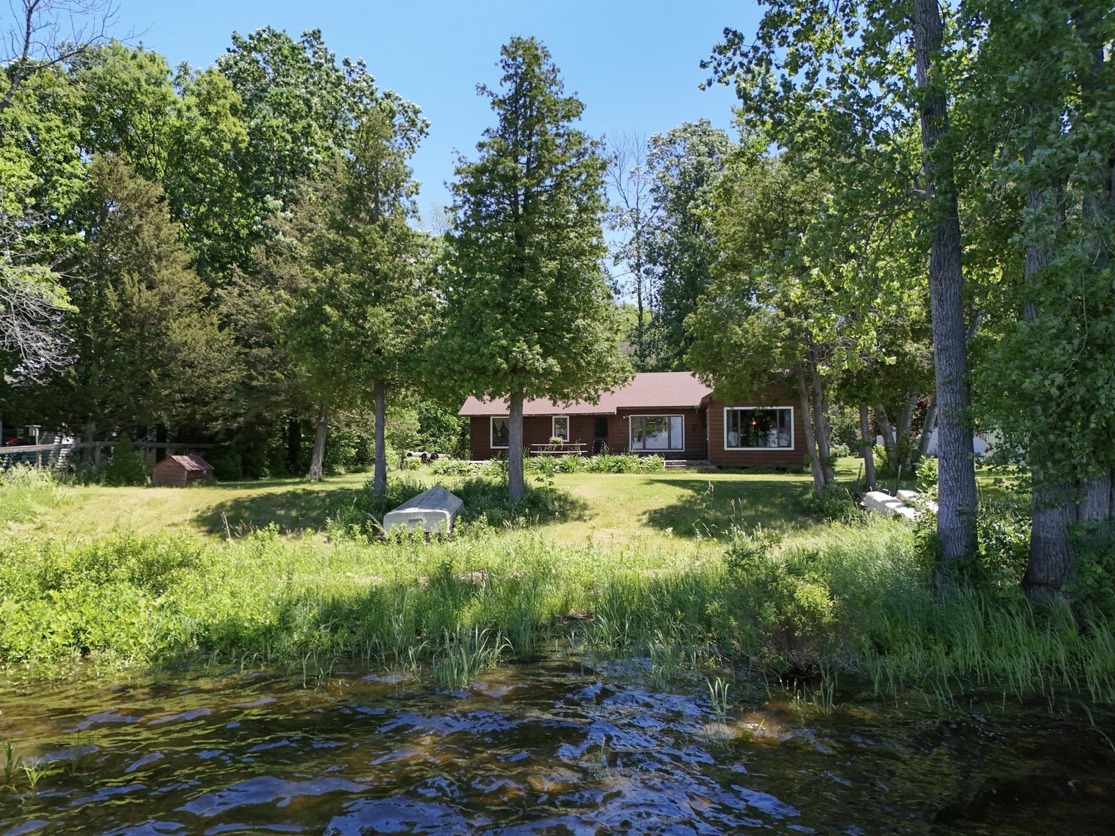 135 Savage Point North