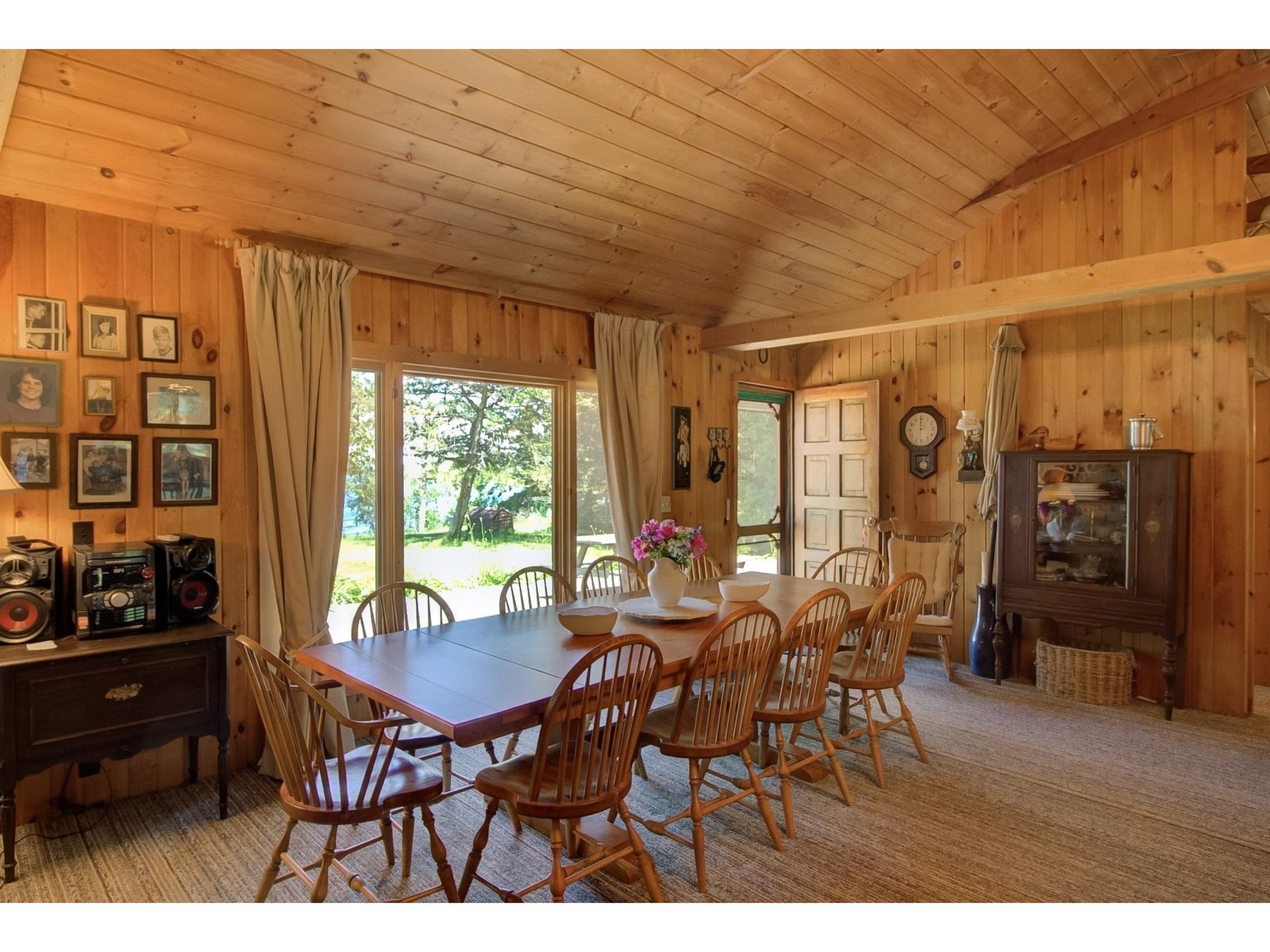 135 Savage Point North