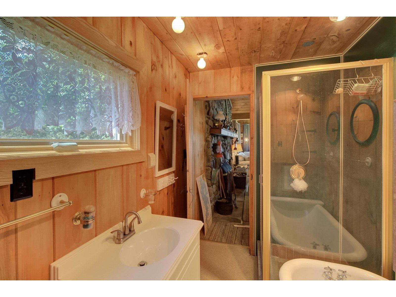135 Savage Point North