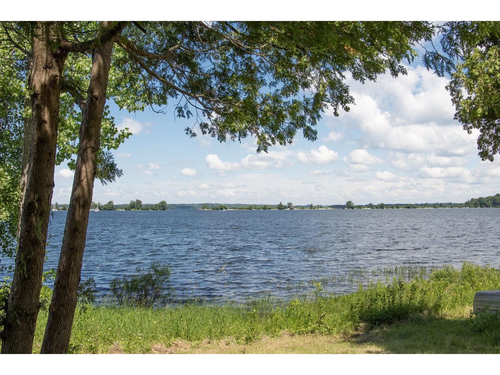 135 Savage Point North