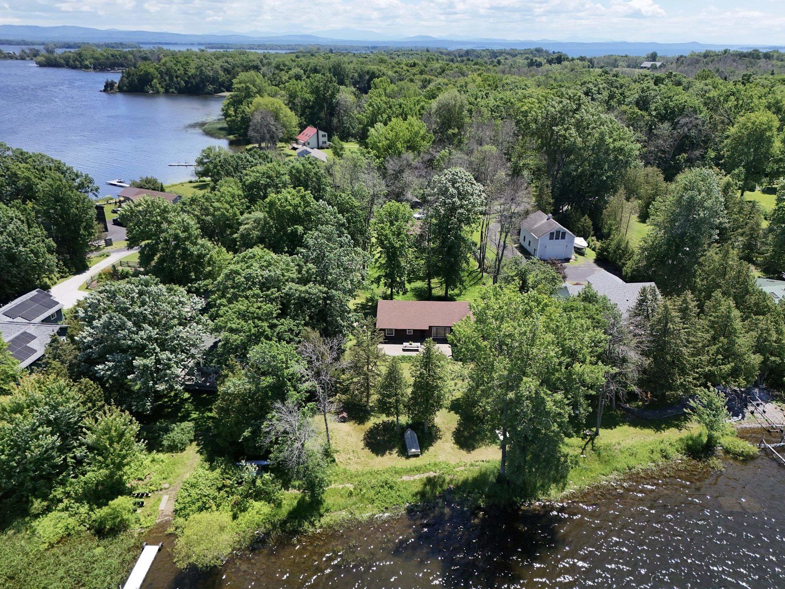 135 Savage Point North