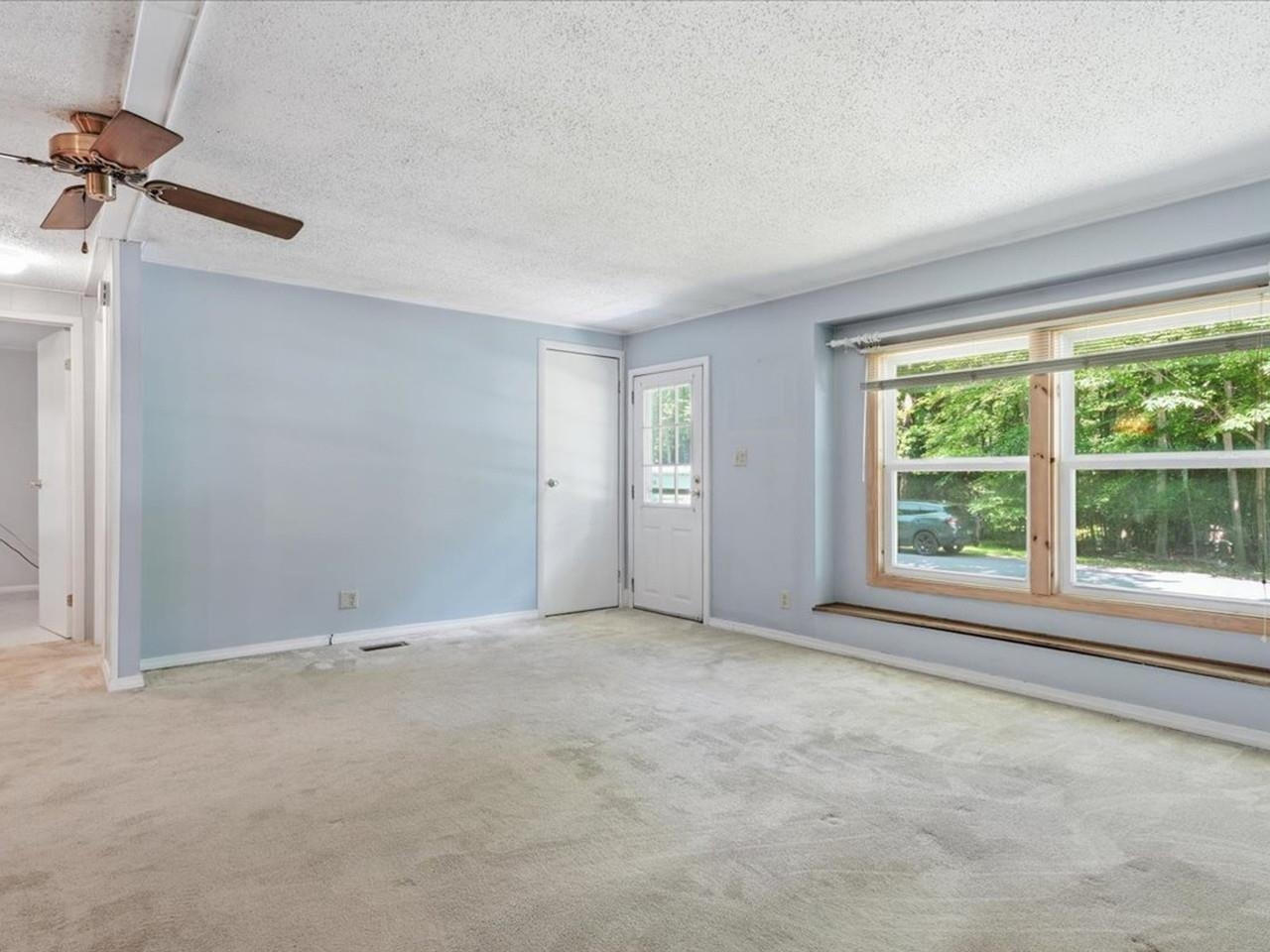 Spacious & Bright