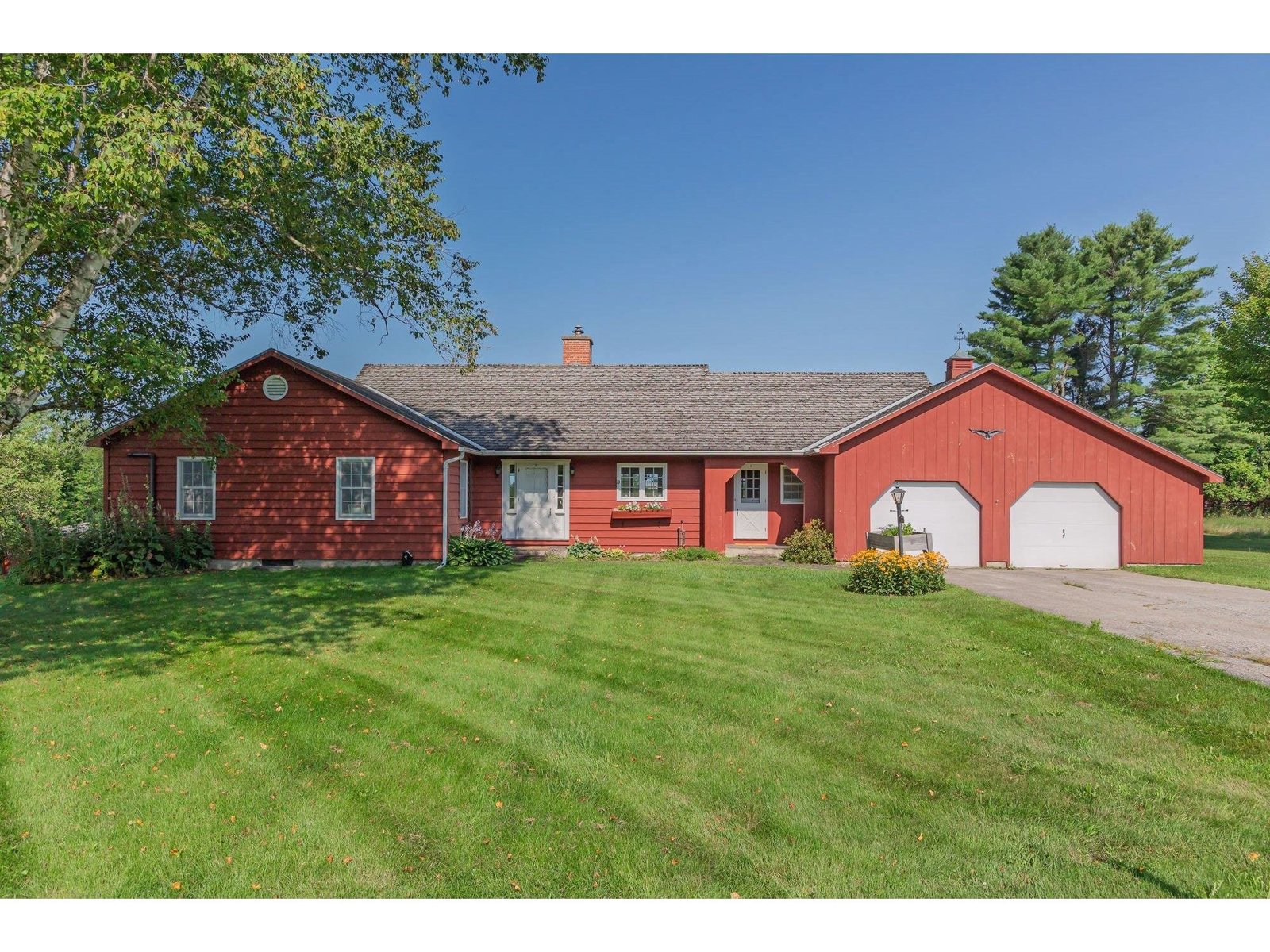 1359 Centerville Road