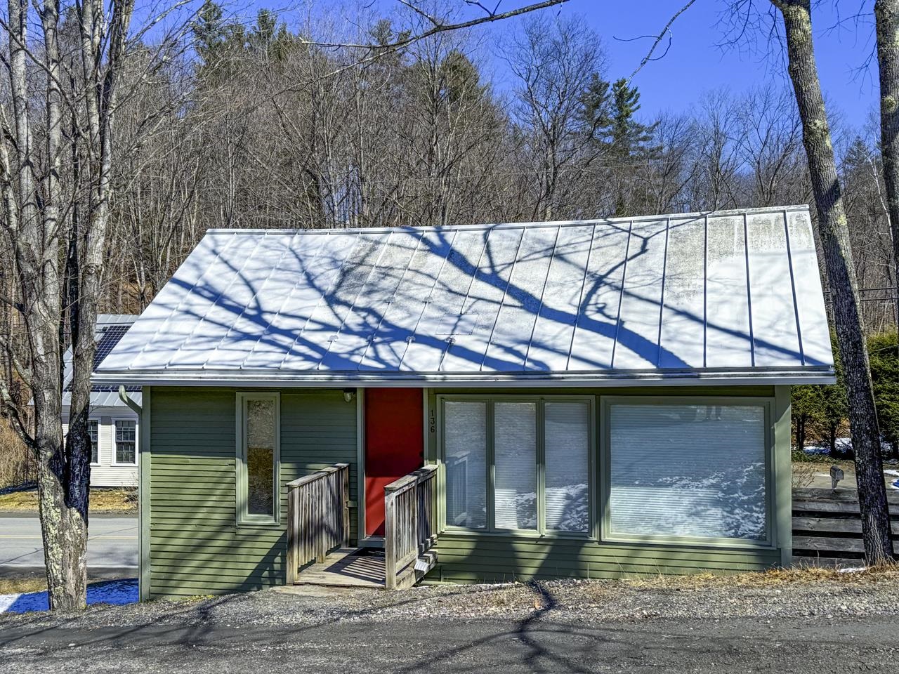 136 Brook Road