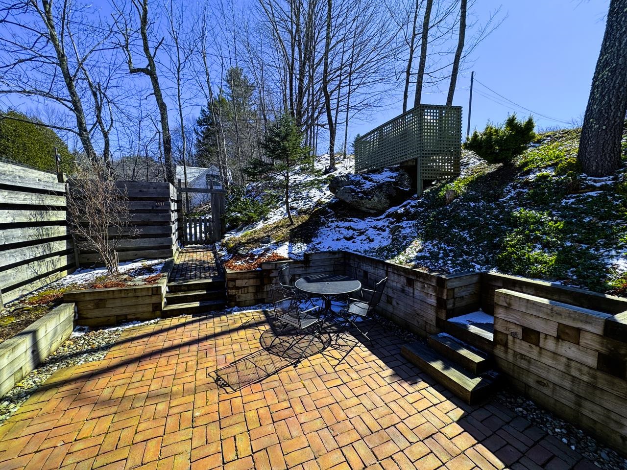 136 Brook Road