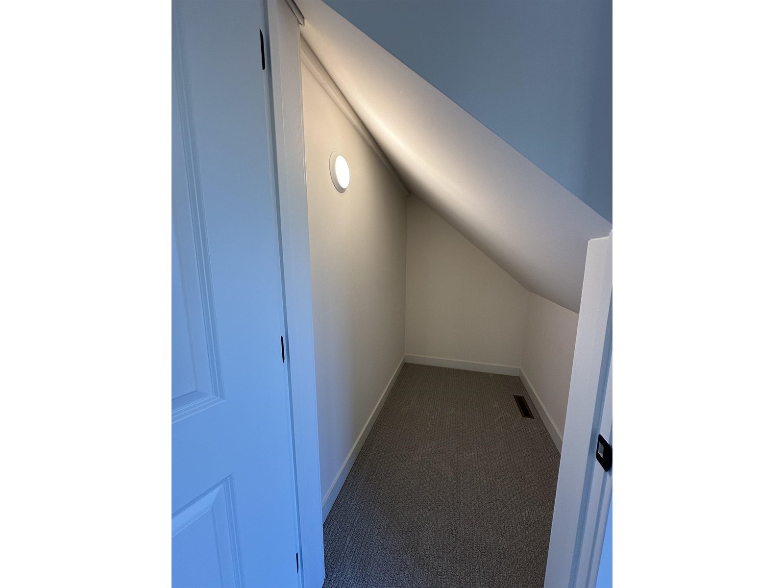 136 Camber Lane, Unit 12