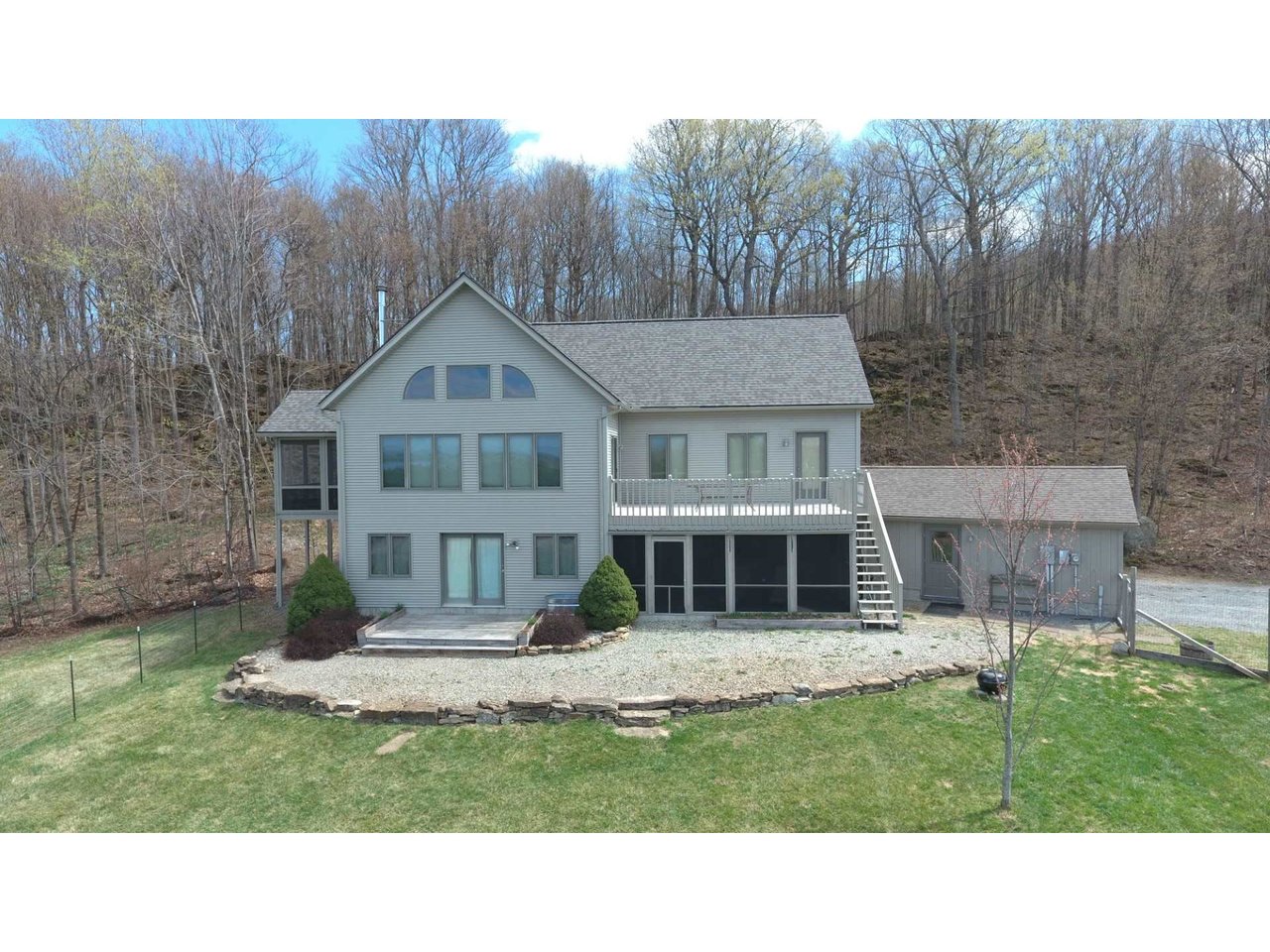 136 Eagle Mountain Harbor Road