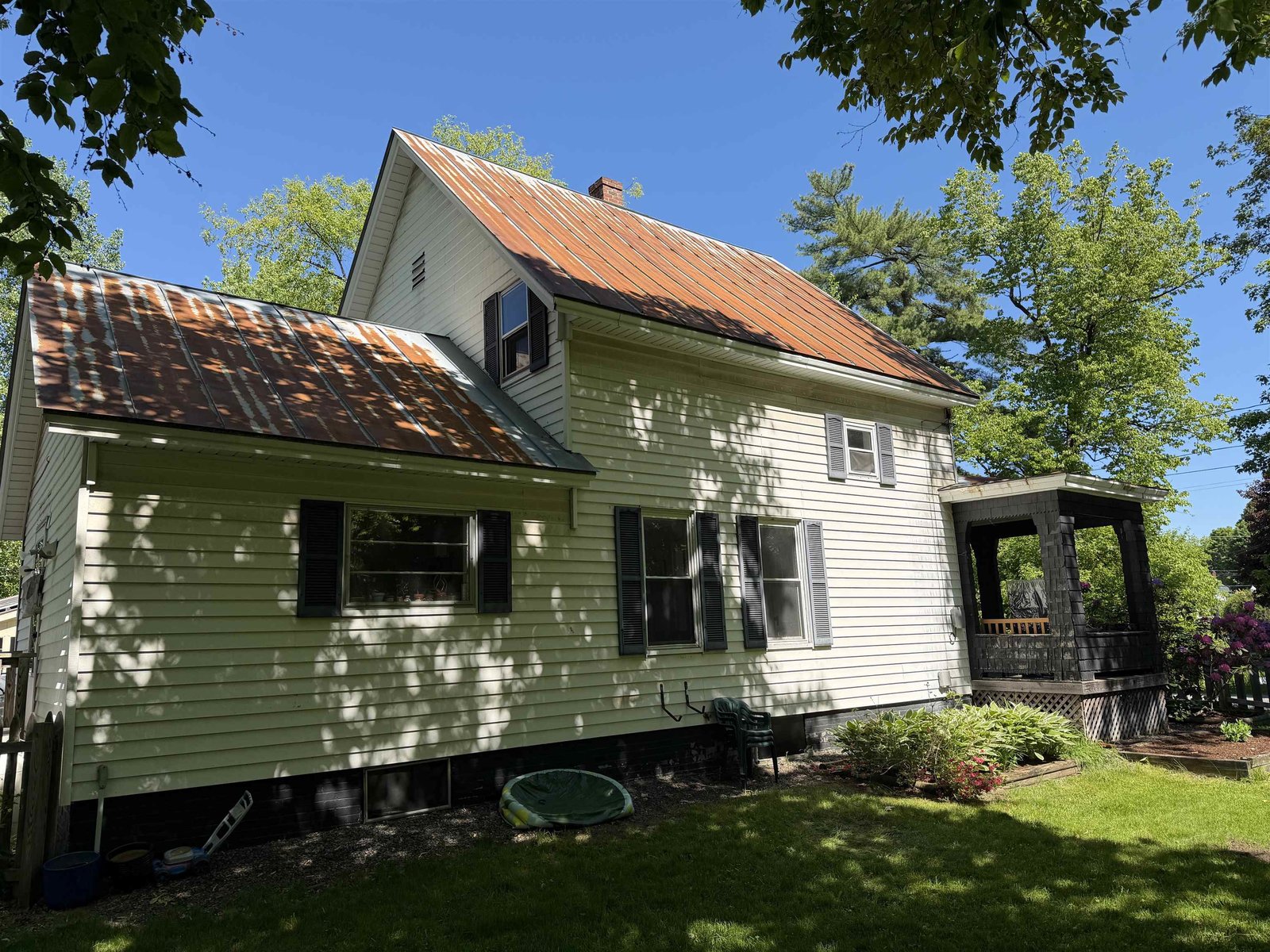 136 Horseshoe Avenue