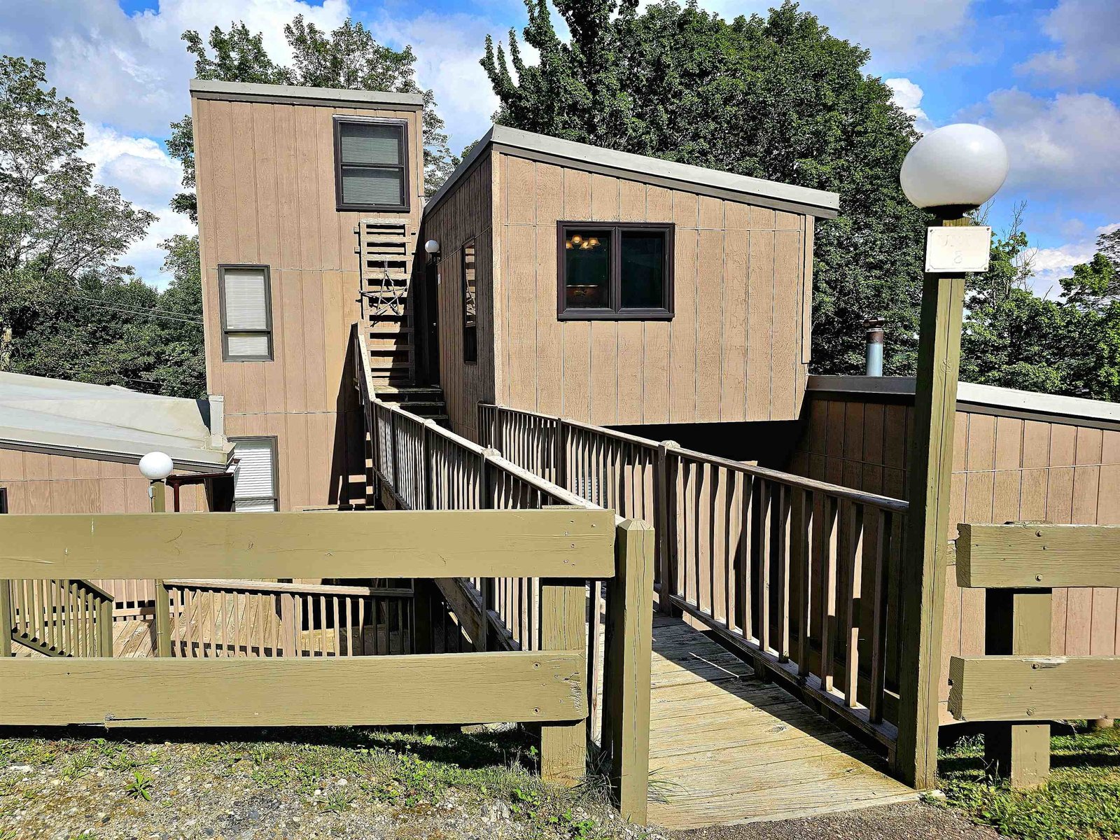 136 Middle Earth Drive, Unit North Lynx #8