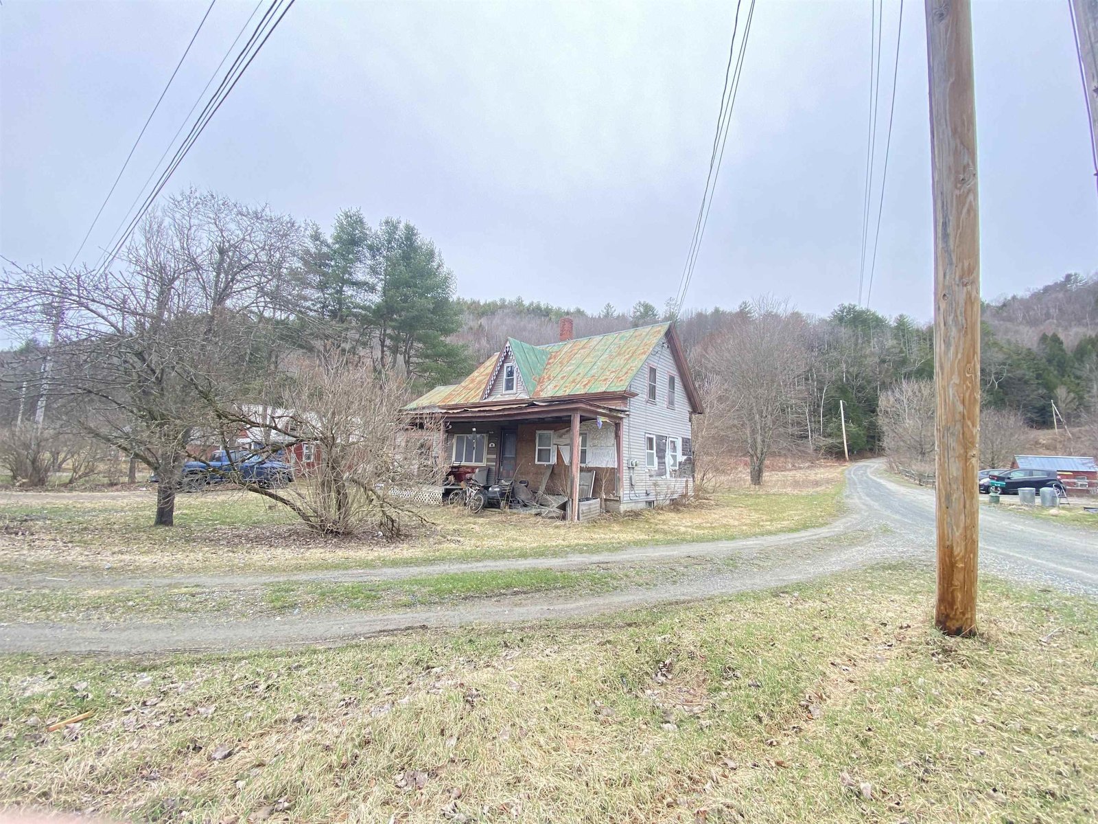 136 Store Hill Road, Bethel