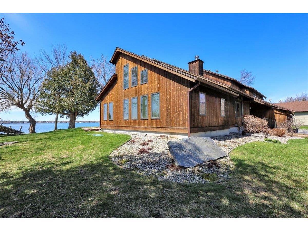 1360 Windmill Point Road