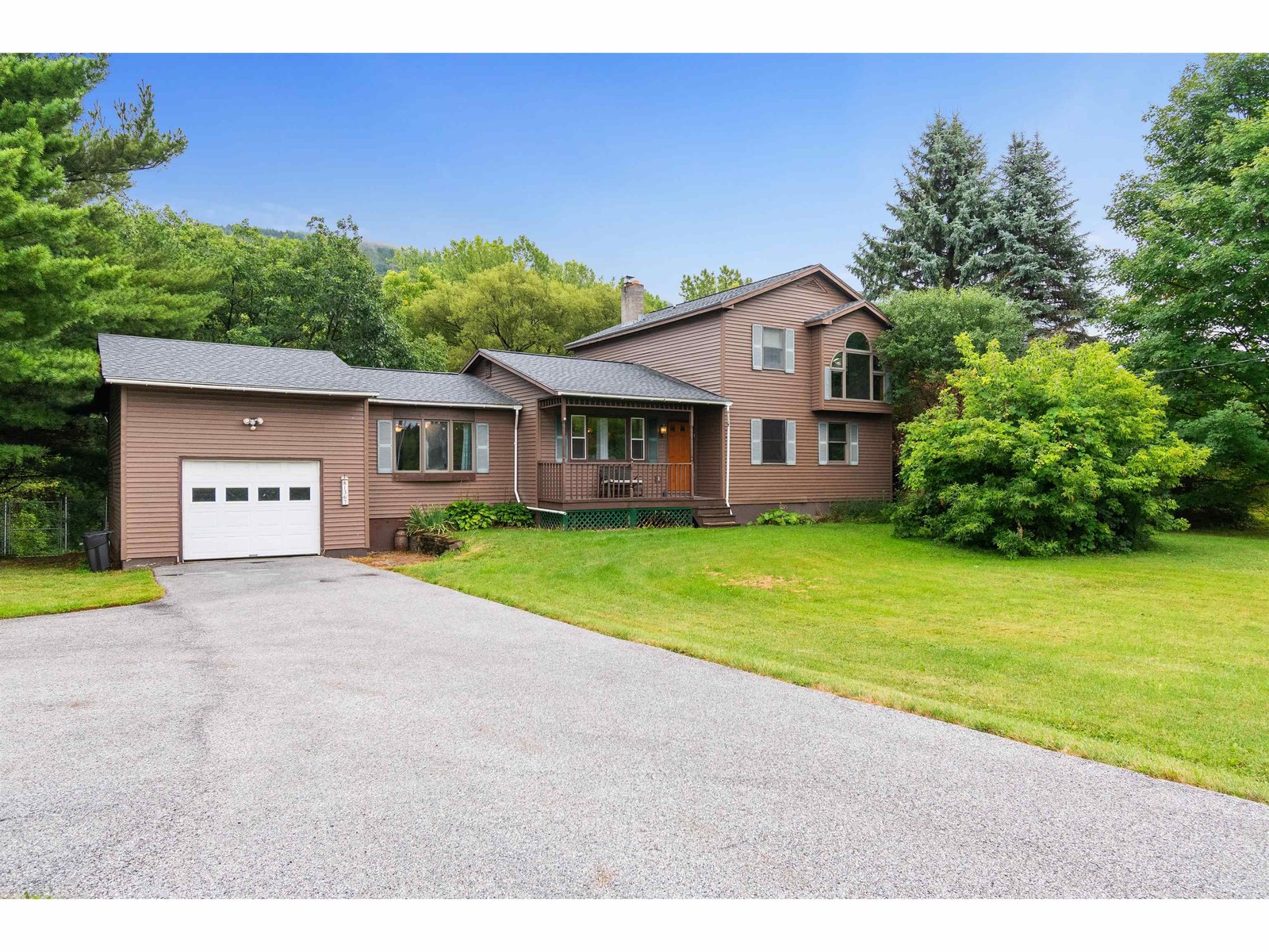 1367 Fairfax Road