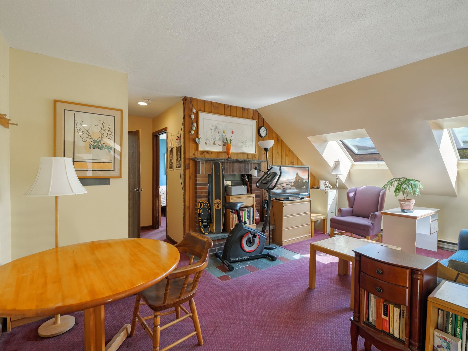 137 East Mountain Road, Unit 2G4