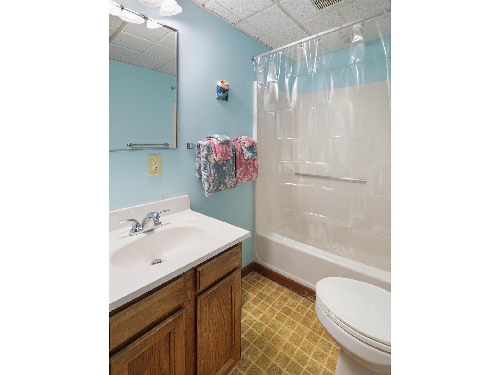 137 East Mountain Road, Unit 2G4