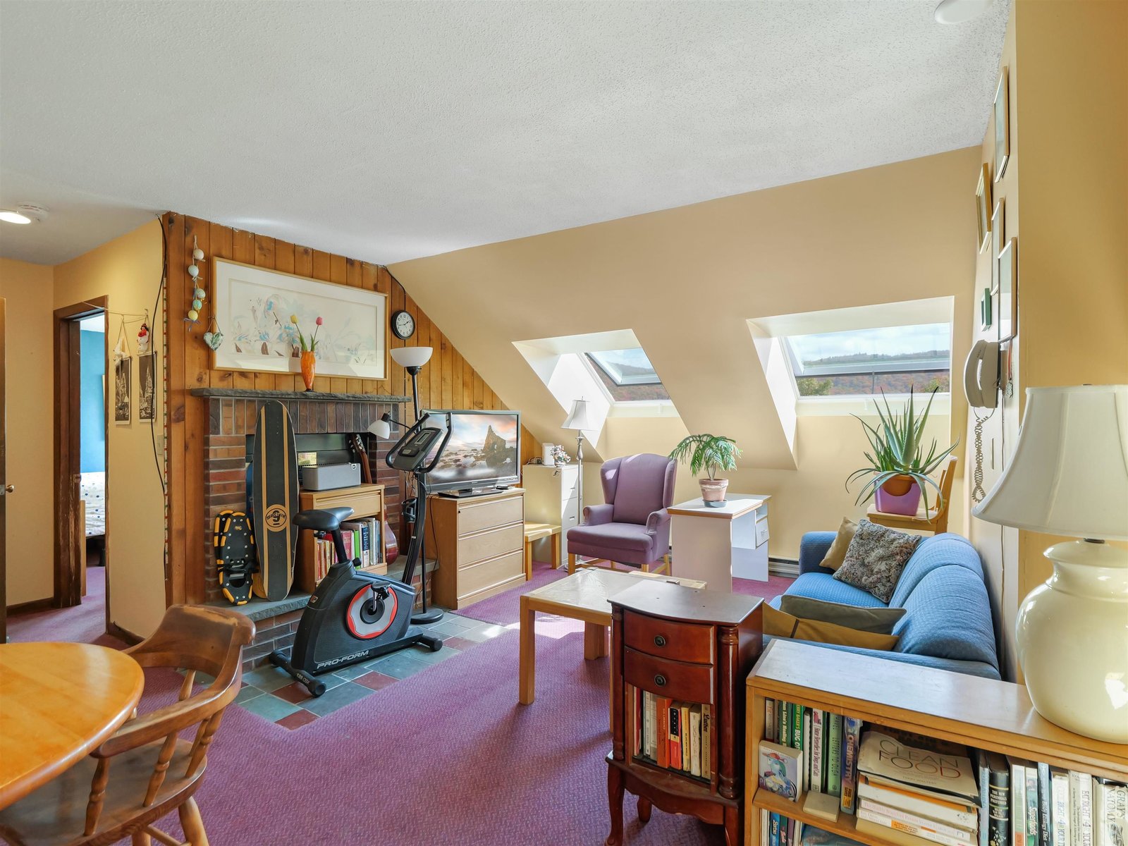 137 East Mountain Road, Unit 2G4