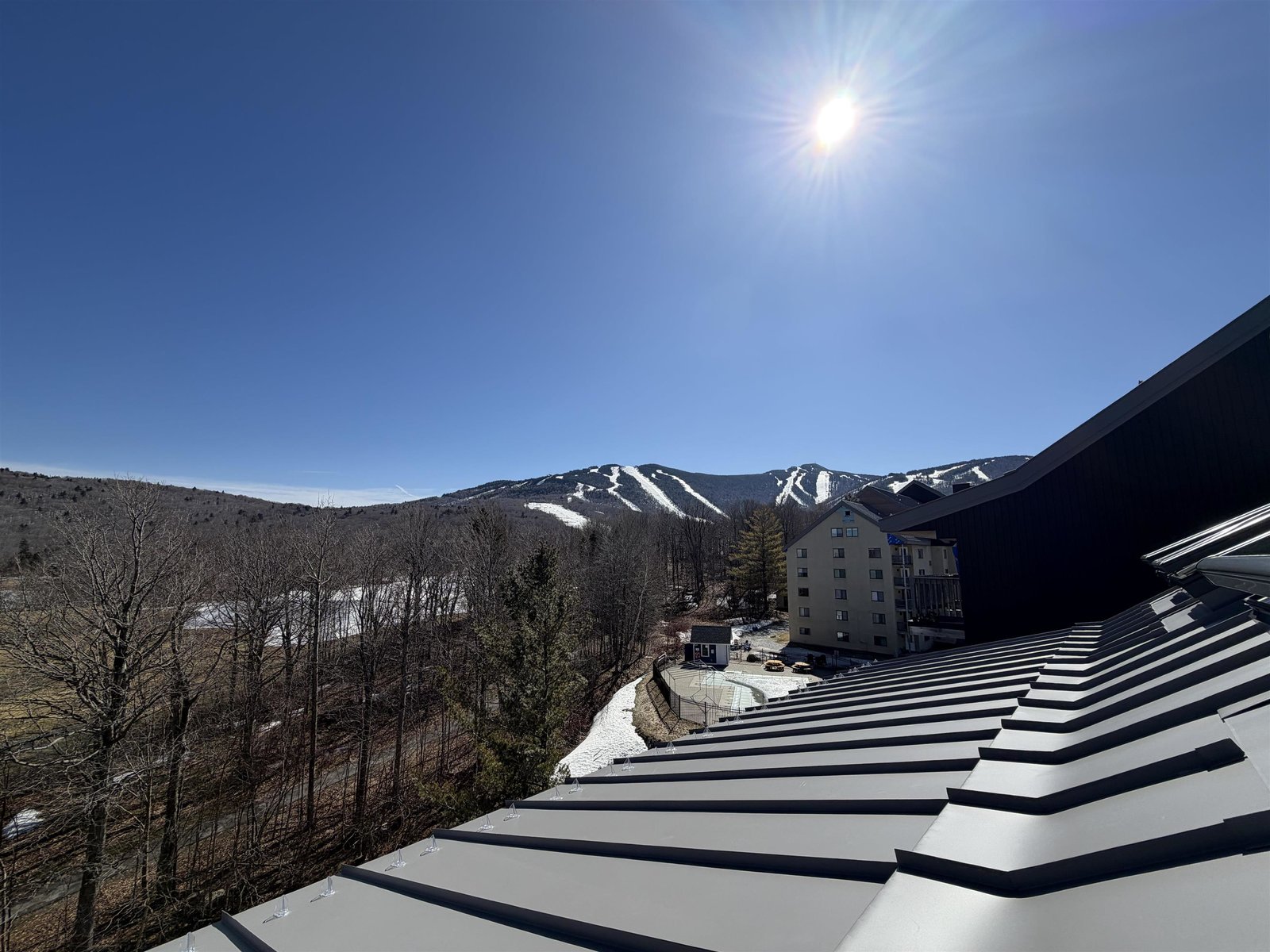 137 East Mountain Road, Unit 2G4
