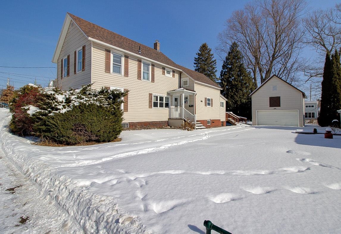 137 Weaver Street