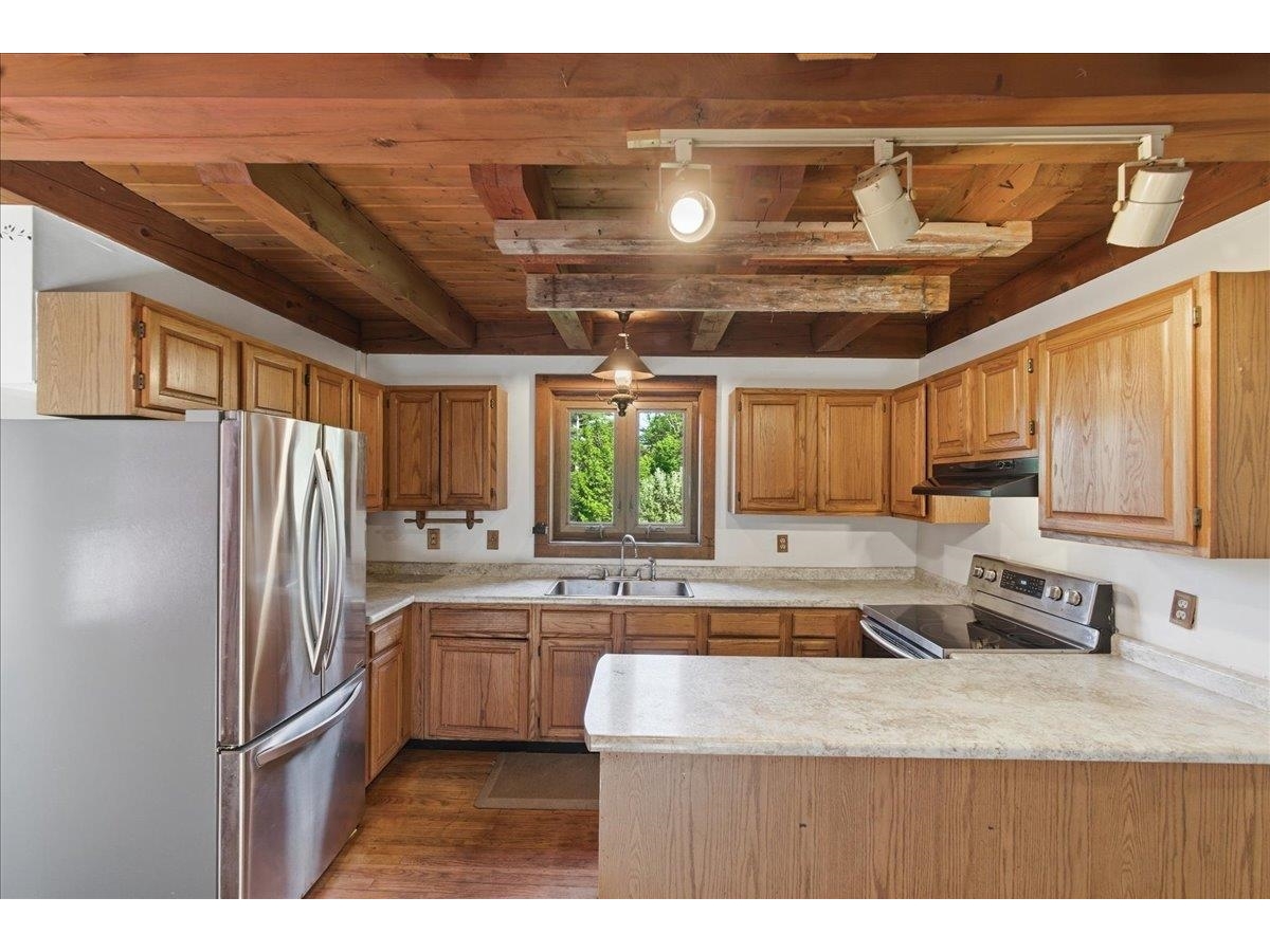 1378 Hallstrom Road