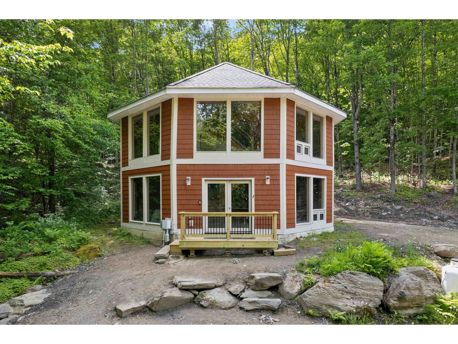 138 Red Maple Lane
