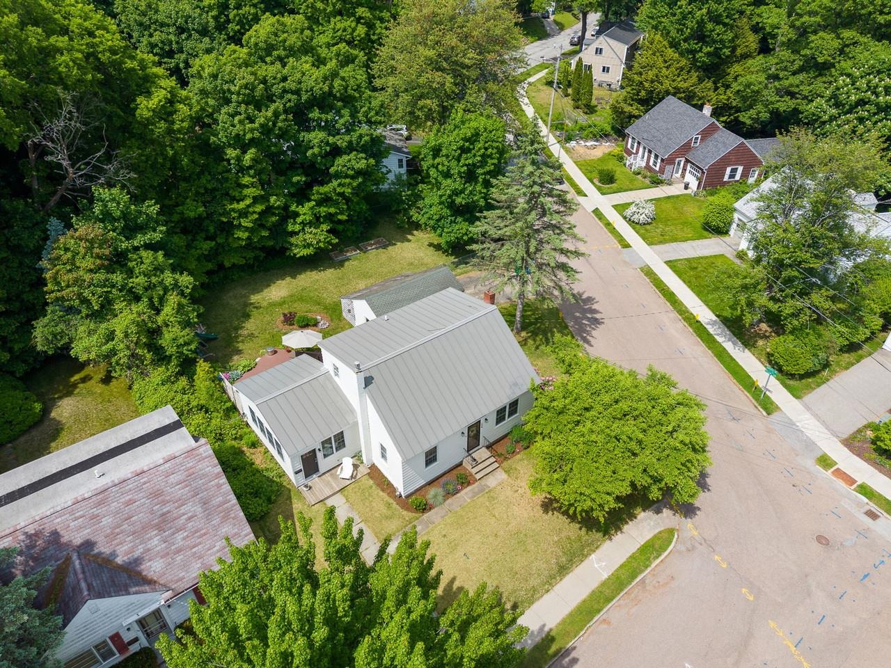 138 Village Green