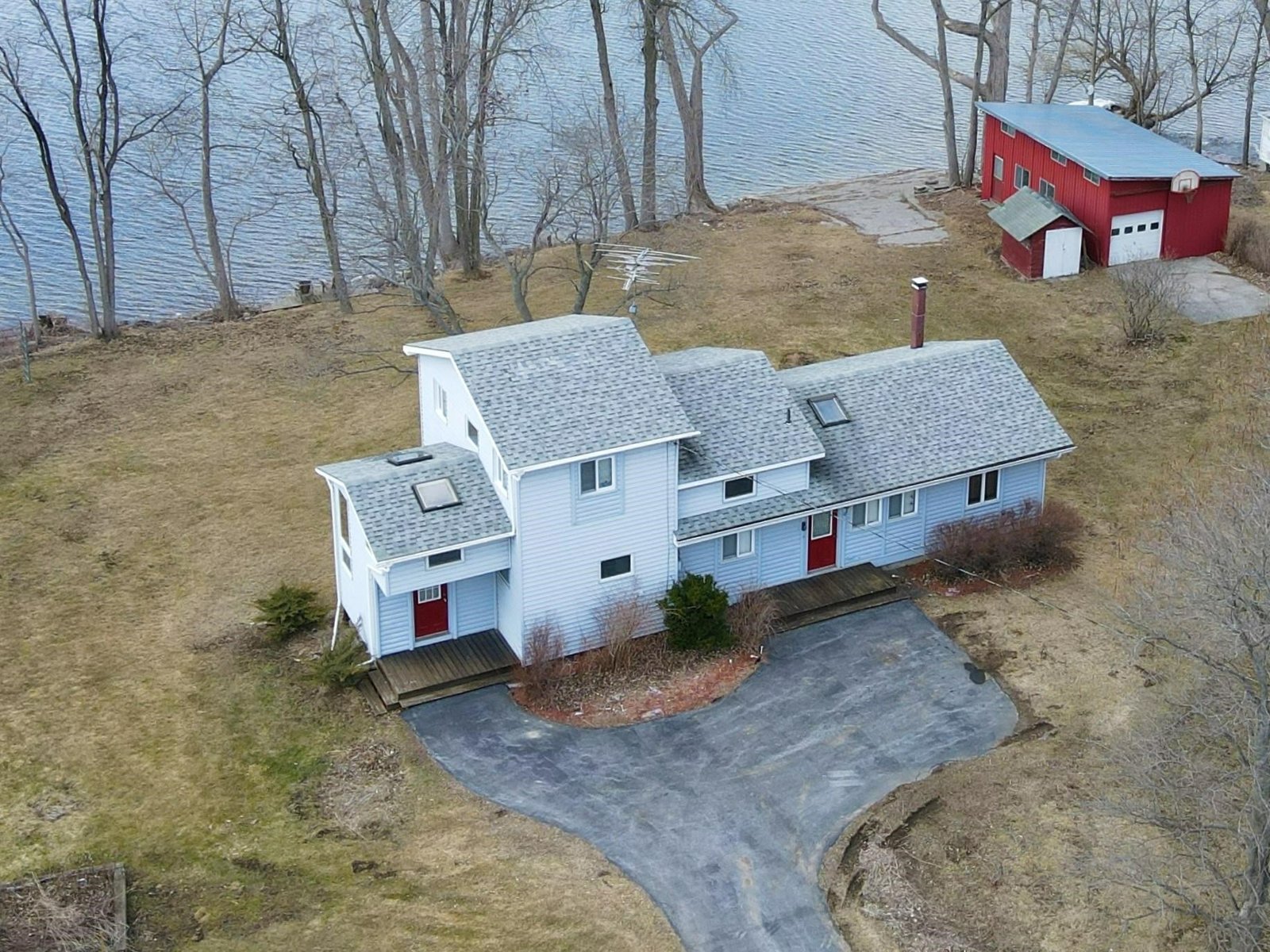 138 West Shore Road