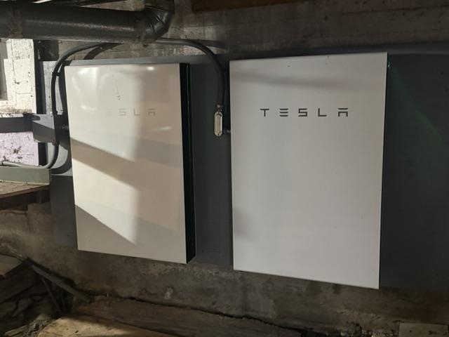 2 Tesla batteries in case of power outages