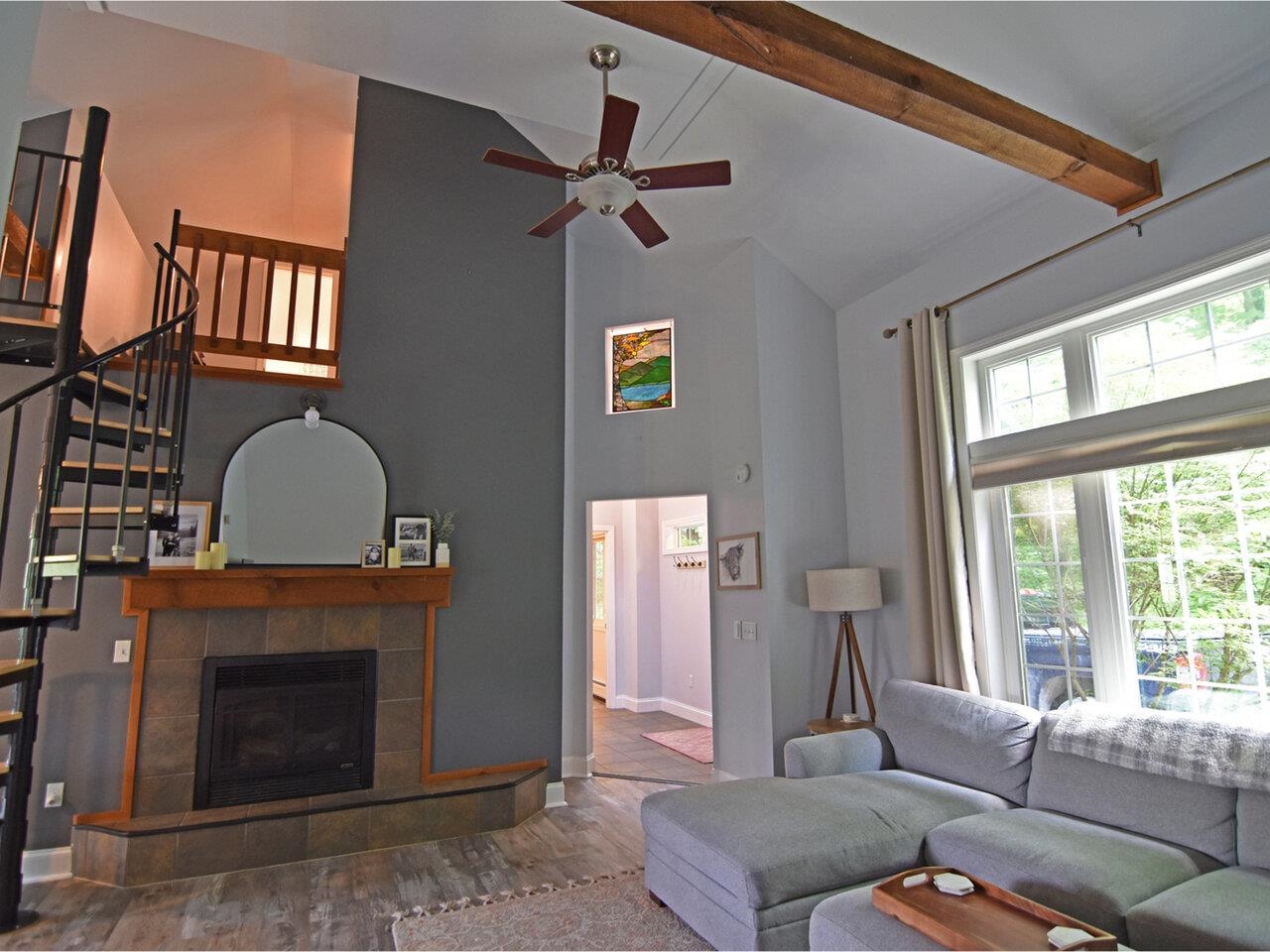 1389 Notch Road