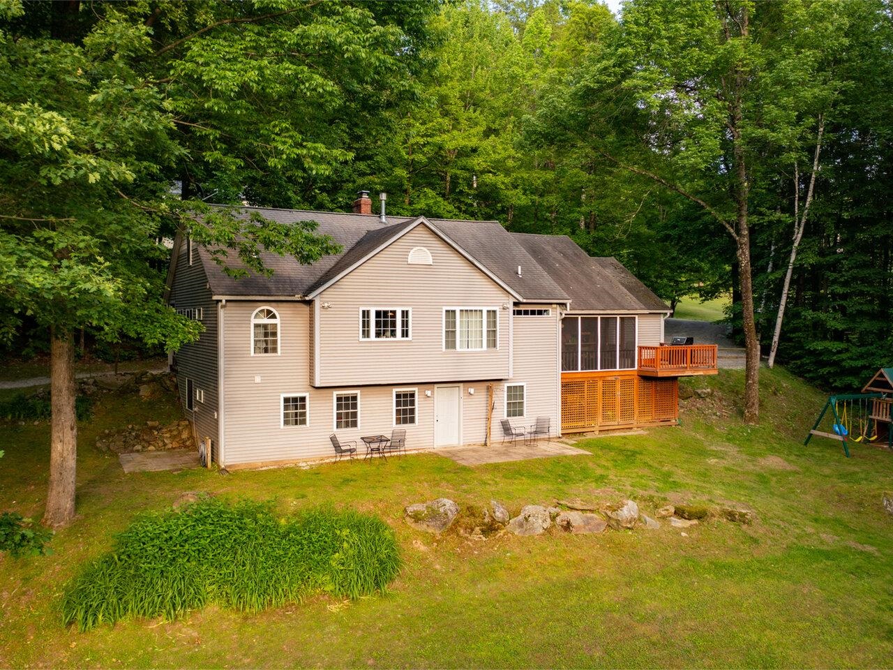 1389 Notch Road
