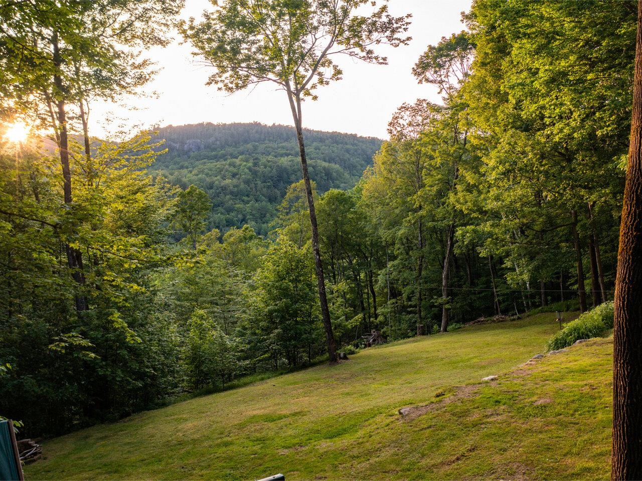 1389 Notch Road