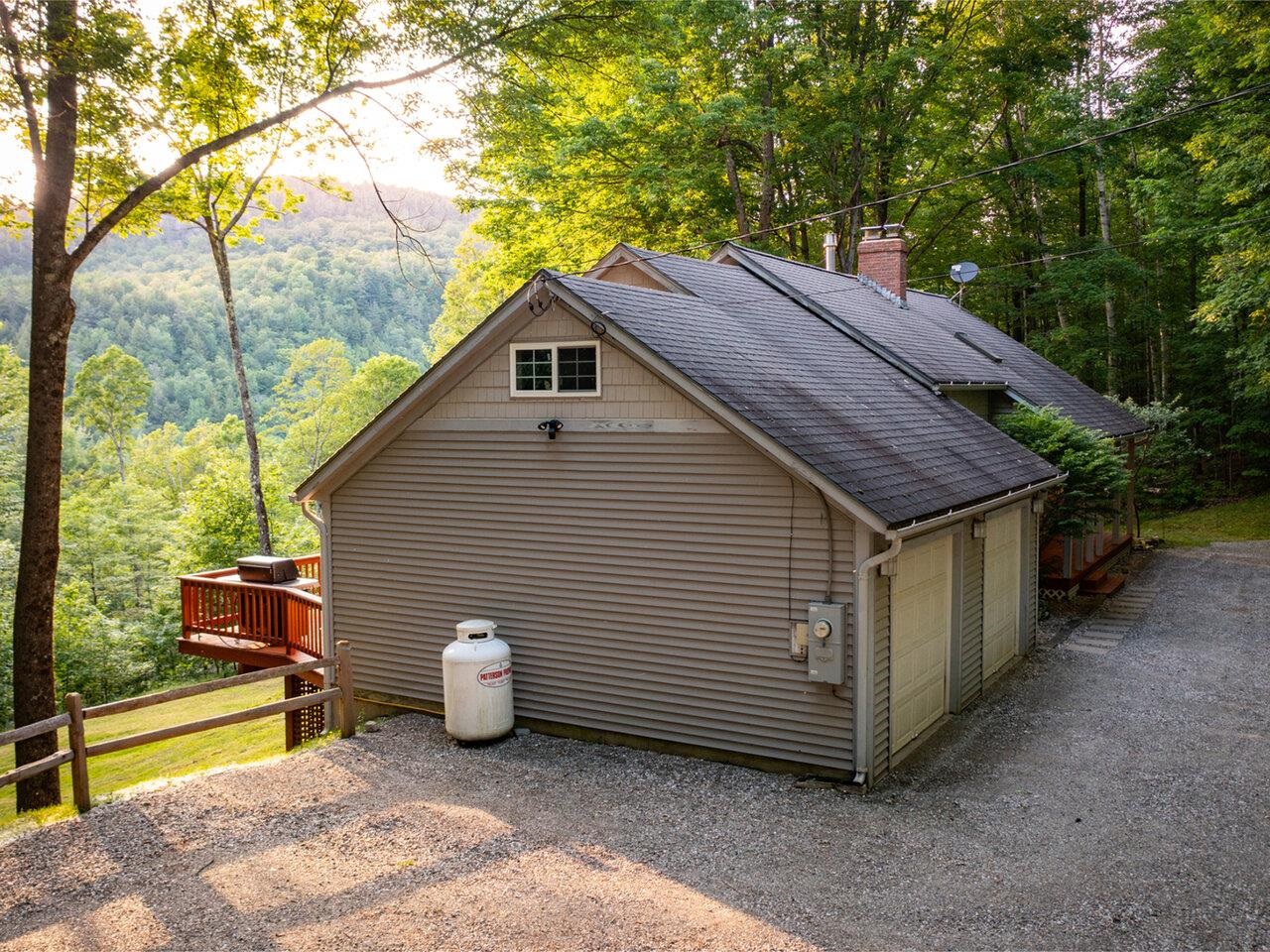 1389 Notch Road